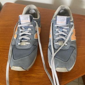 New Balance size 9.5